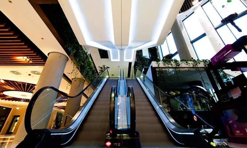 Chodniki ruchome — przykładowa instalacja